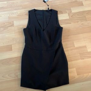 NWT BCBGMAXAZRIA BLACK SKORT DRESS